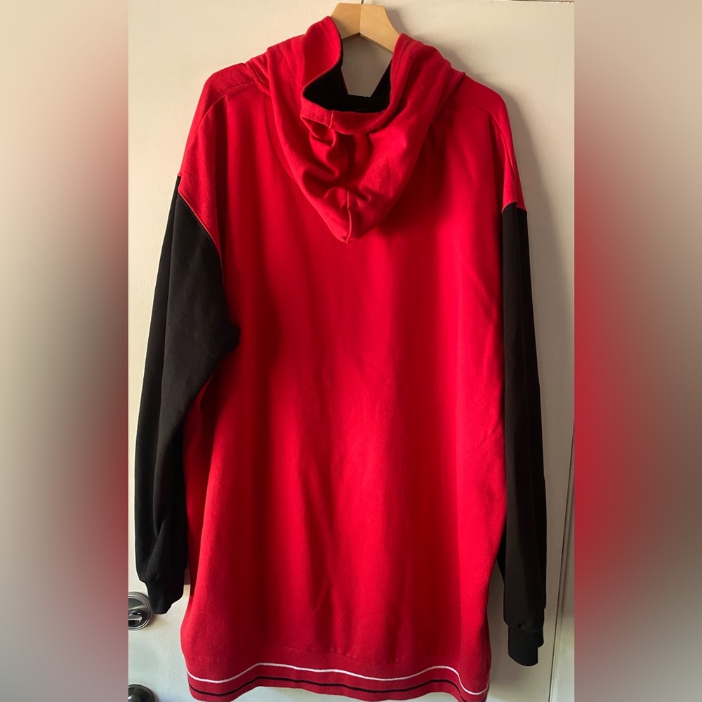 CHIEFS HOODED SWEATSHIRT - Picture 2 of 4